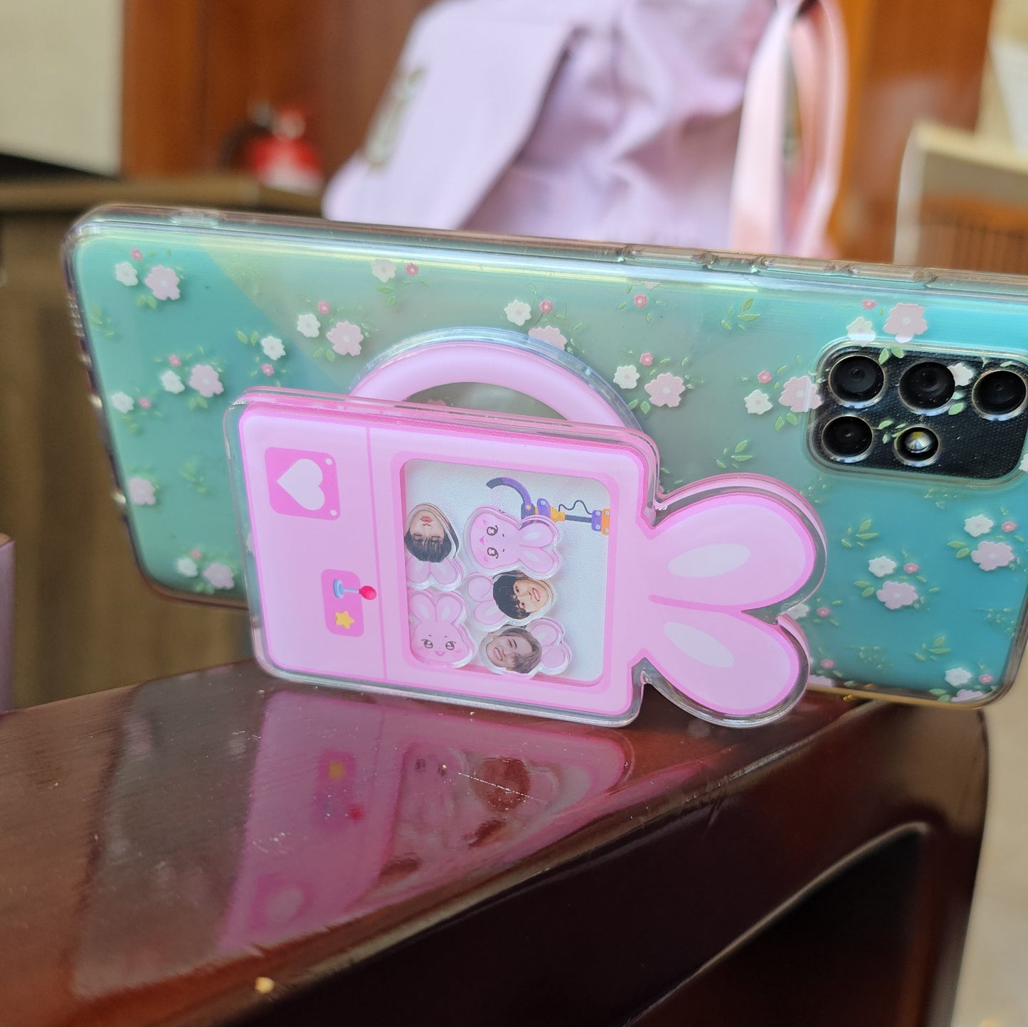 [Pre-order] Aniteez Magnet Phone Grip